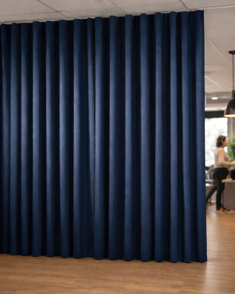 Schallschutzvorhänge im Raum – Wavetex