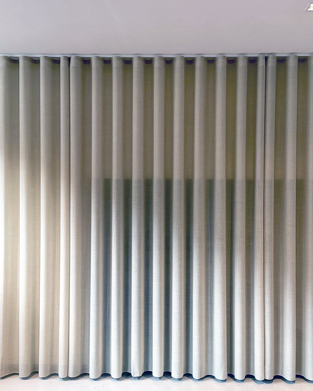 Glasflächen mit Stoff-Front gefiltert